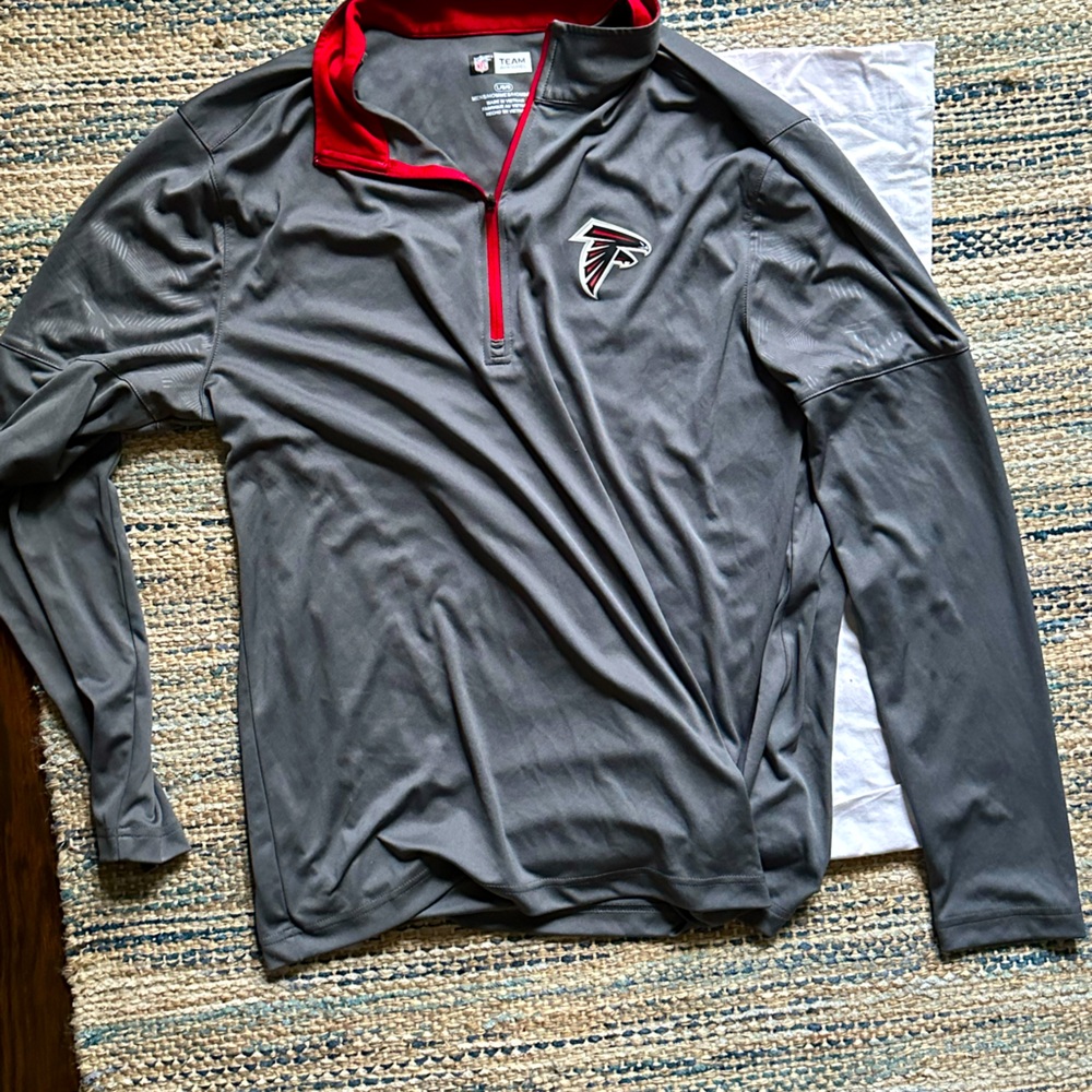 Falcons long sleeve shirt